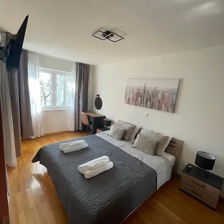 Ary'S App Apartment Selce Exterior photo